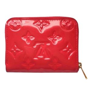 LOUIS VUITTON zippy coin purse
